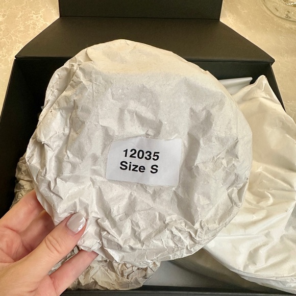 Authentic Chanel Hat Size S Black Wool 12035 - Picture 11 of 13